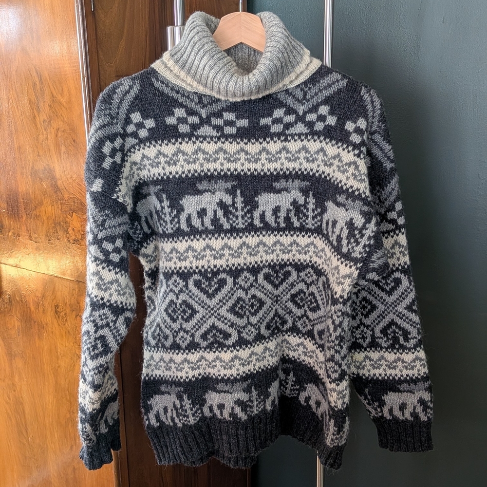 ❌SOLD❌ Eddie Bauer Black & Cream Fair Isle Turtleneck Sweater